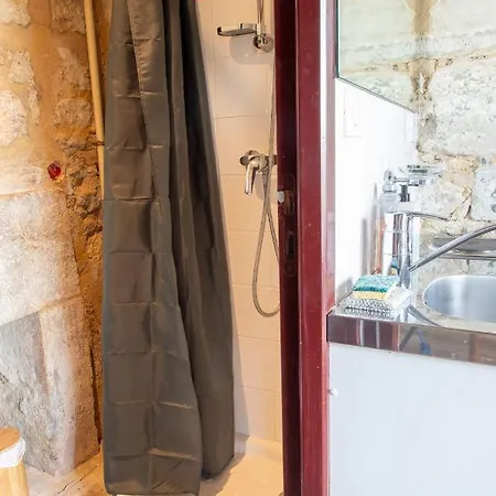 Tour Pissarro * Бейнак-э-Казенак